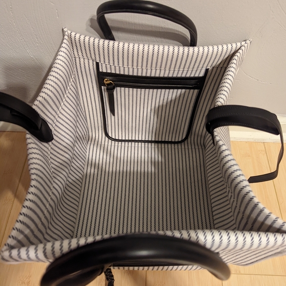 NWT Celine Phantom large black stripe on white - Picture 8 of 10